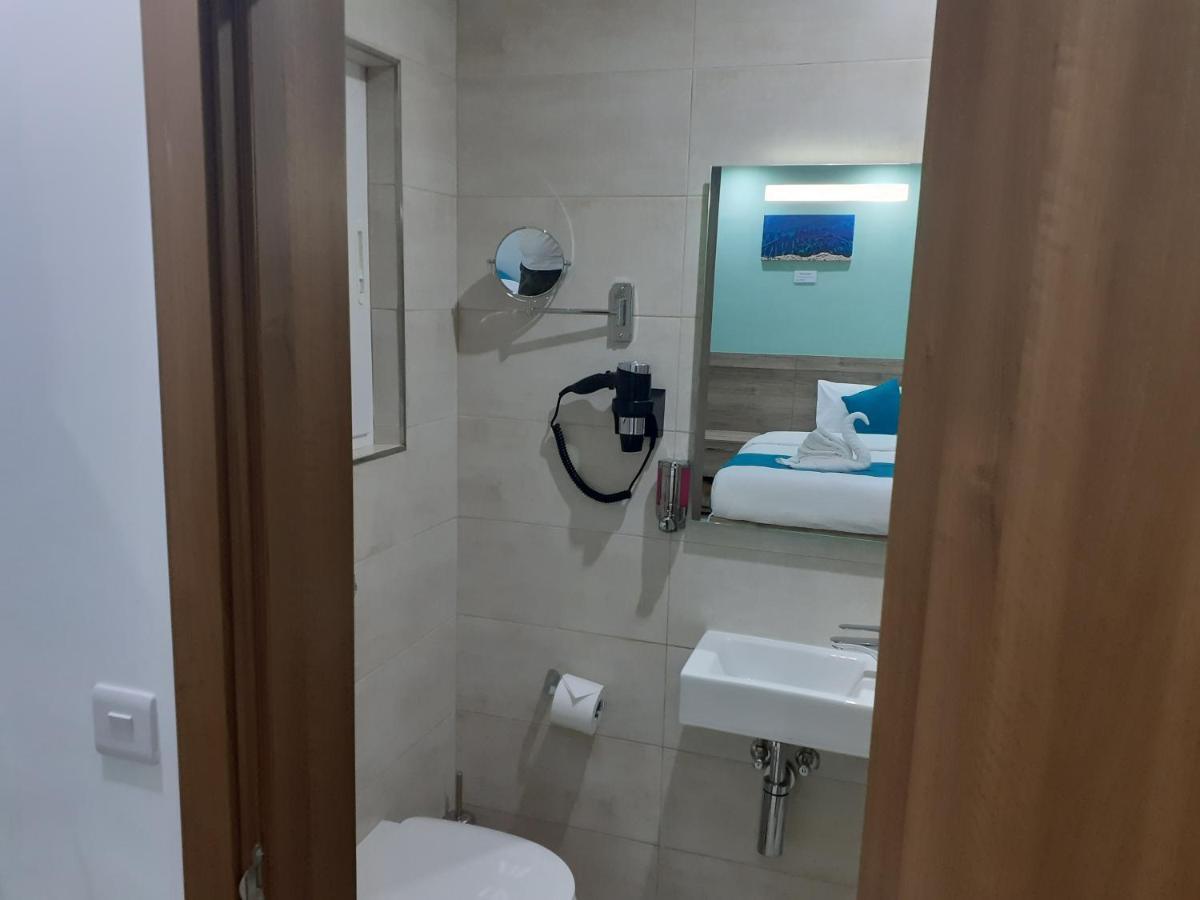 Tj Boutique Hotell Marsaskala Exteriör bild